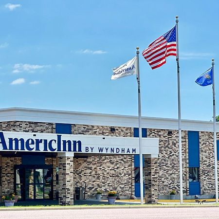 Americinn & Suites By Wyndham Baraboo Event Center Екстериор снимка