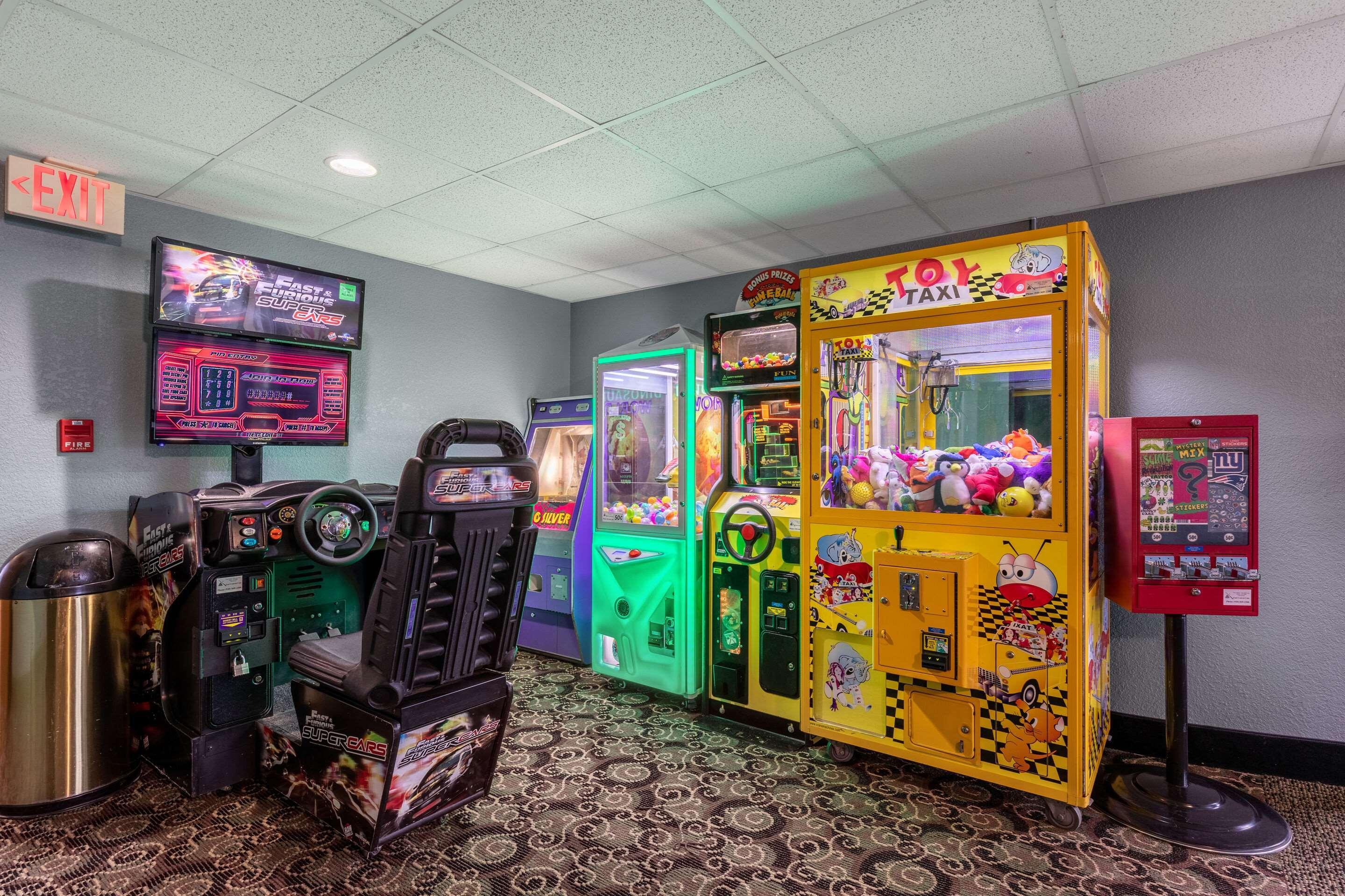 Americinn & Suites By Wyndham Baraboo Event Center Екстериор снимка