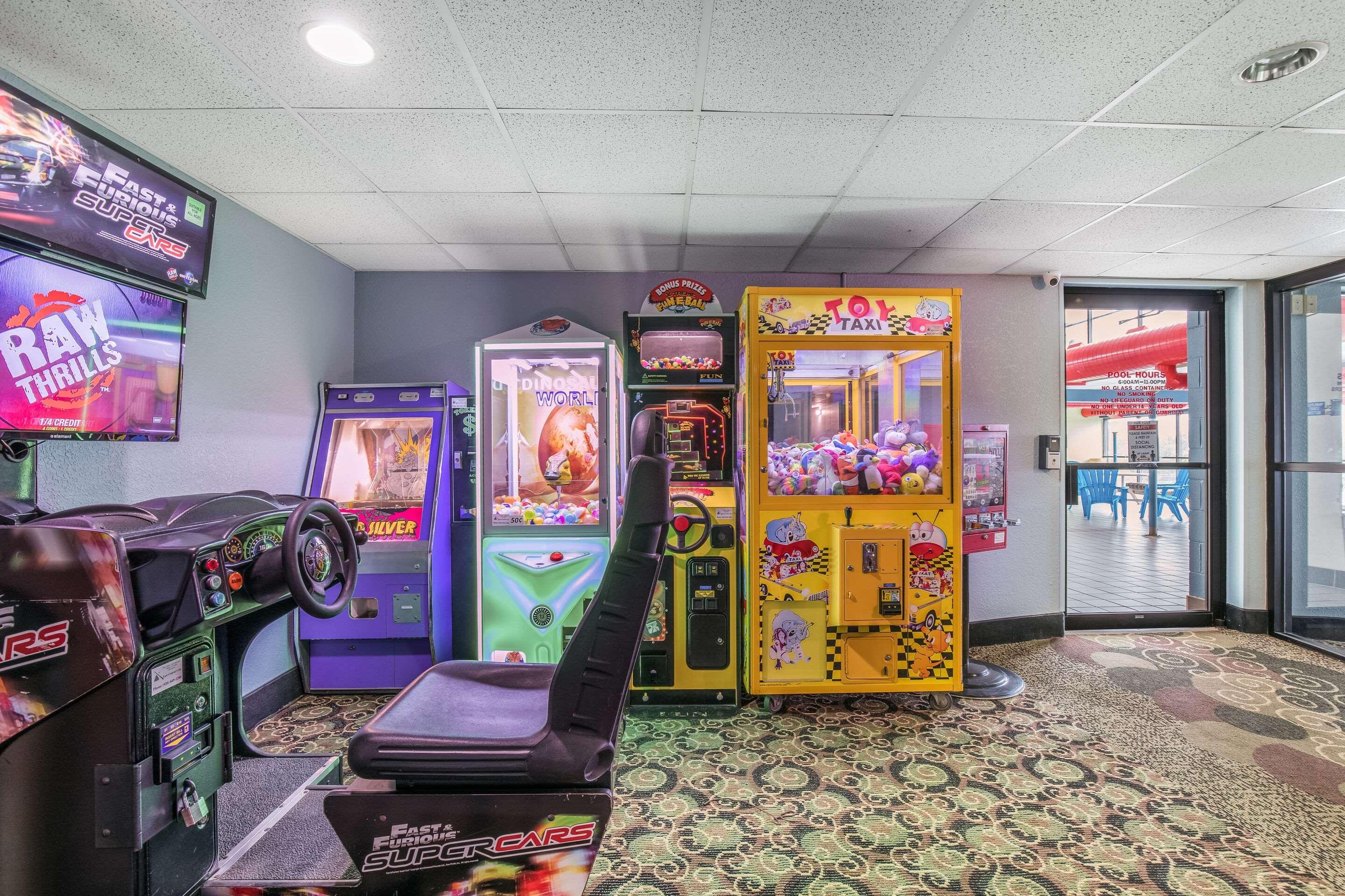 Americinn & Suites By Wyndham Baraboo Event Center Екстериор снимка
