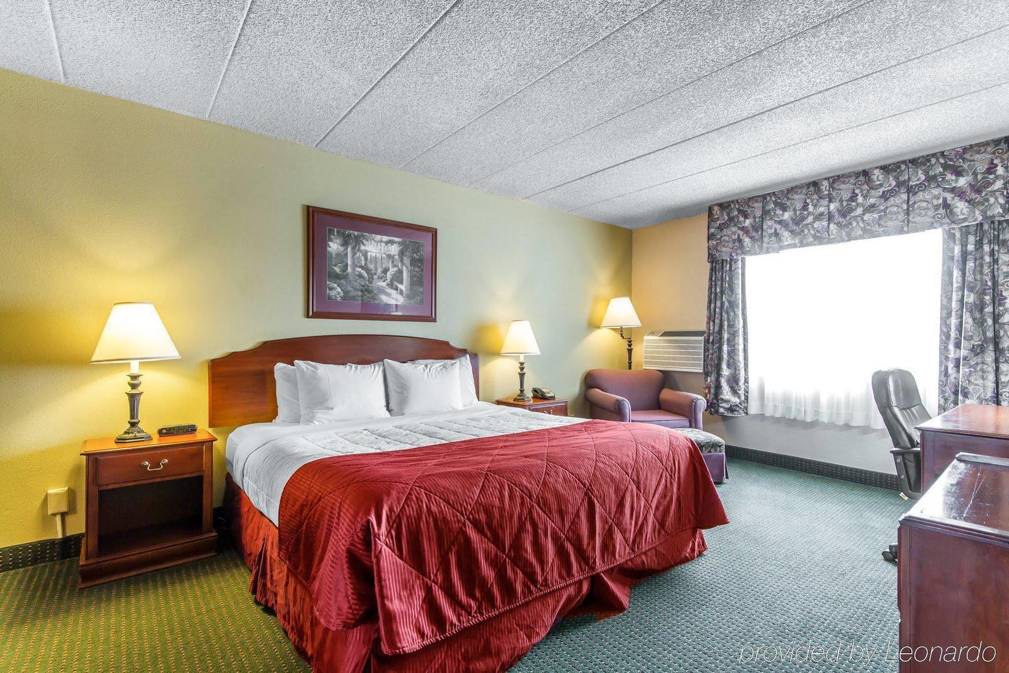 Americinn & Suites By Wyndham Baraboo Event Center Екстериор снимка